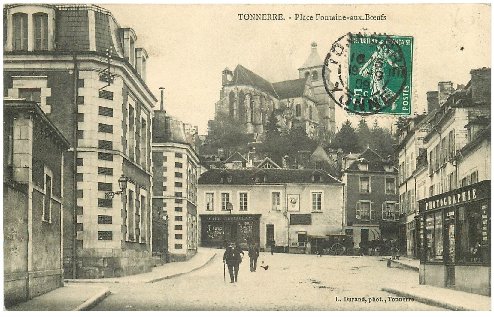 89 TONNERRE. Place Fontaine aux Boeufs Magasin de Photographie et Café Restaurant 1909