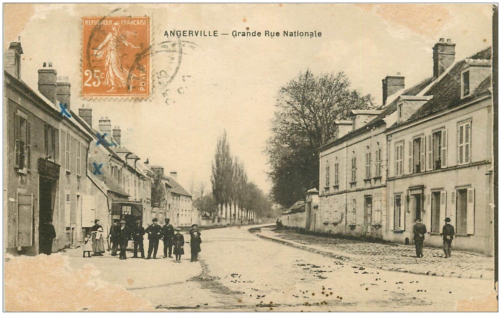 carte postale ancienne 91 ANGERVILLE. Diligence Grande Rue Nationale 1927 ( blanc coin inférieur gauche )...