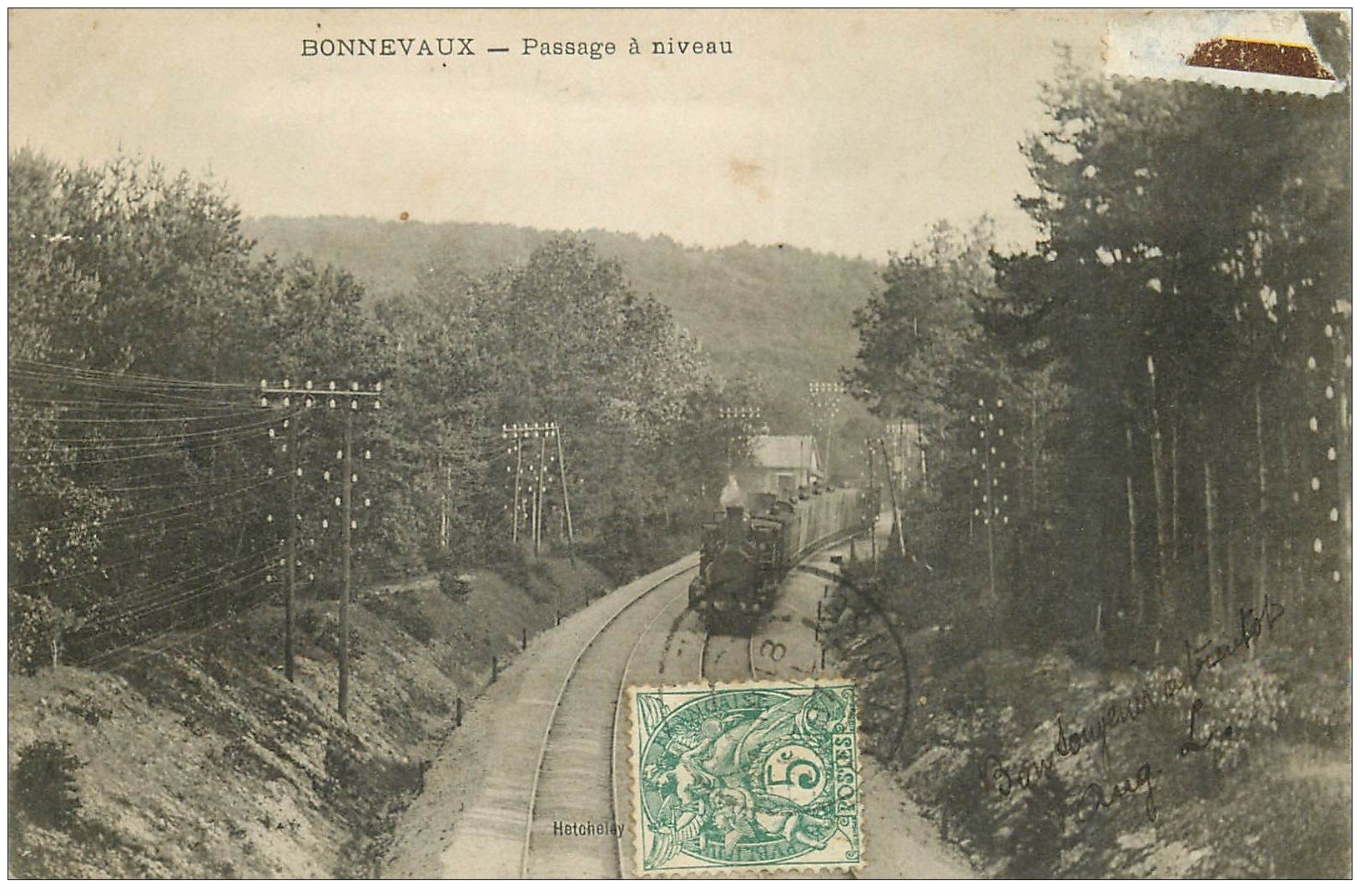 91 BONNEVAUX. Passage à niveau d'un Train avec locomotive à vapeur de Gironville à Essonne 1907