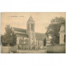 carte postale ancienne 91 ESSONNES. L'Eglise en rénovation avec animation vers 1900