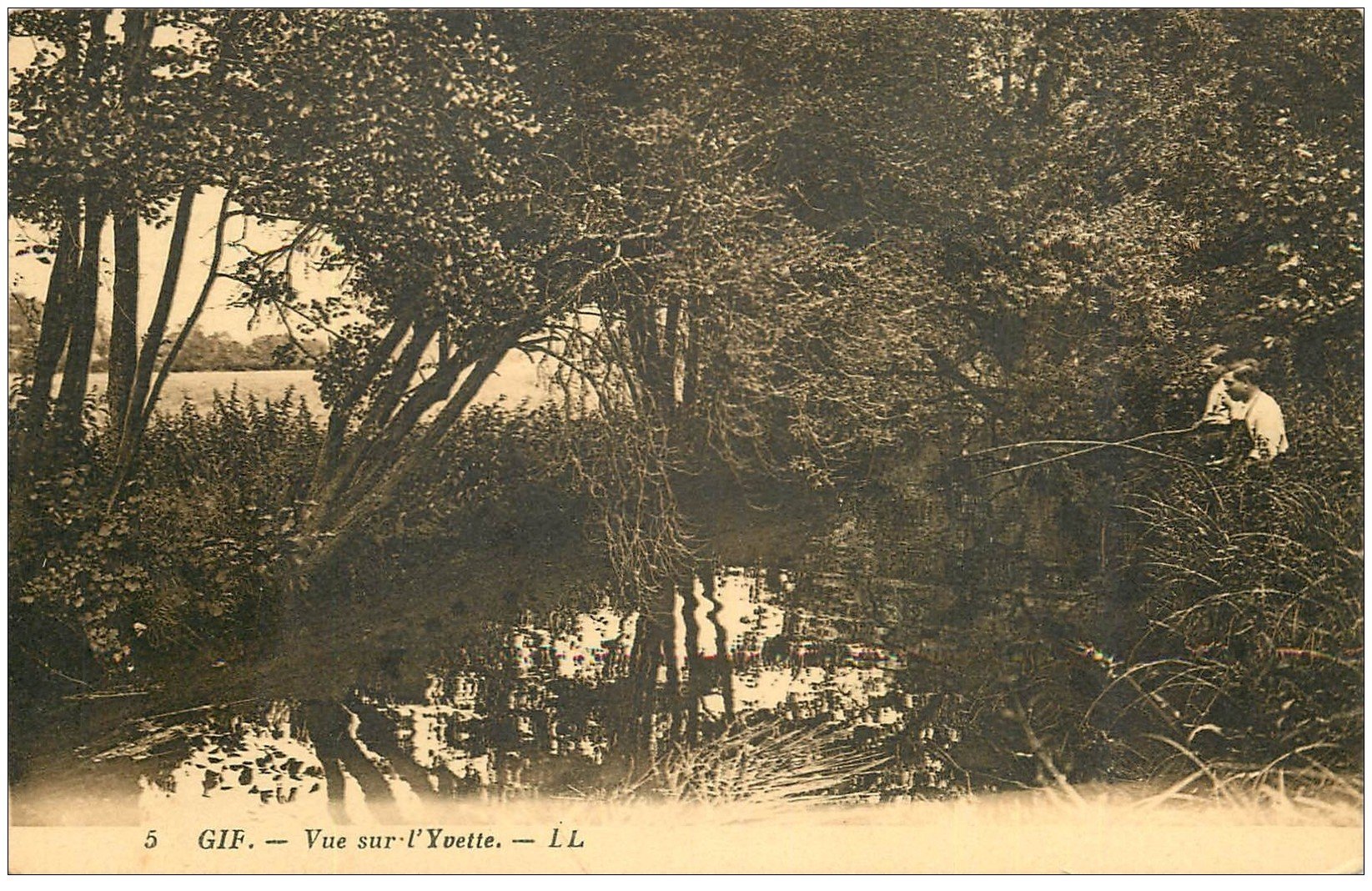 carte postale ancienne 91 GIF SUR YVETTE. Pêcheurs à la ligne sur l'Yvette