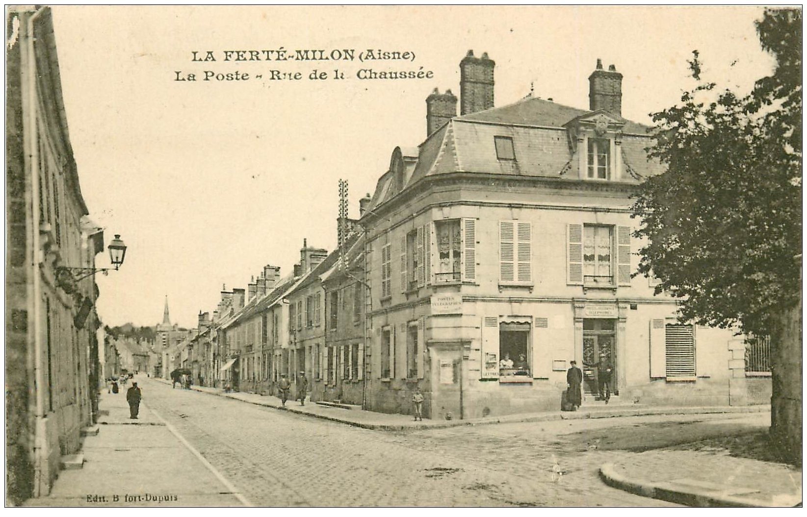 carte postale ancienne 02 LA FERTE-MILON. La Poste Rue de la Chaussée 1923