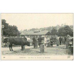 14 LISIEUX. Place du Marché aux Bestiaux