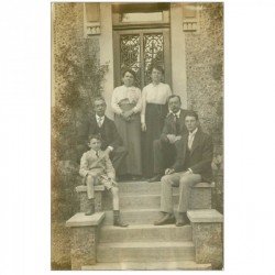 91 MONTGERON. Rare Photo Carte Postale d'une Famille sur le Perron Westelinel vers 1911