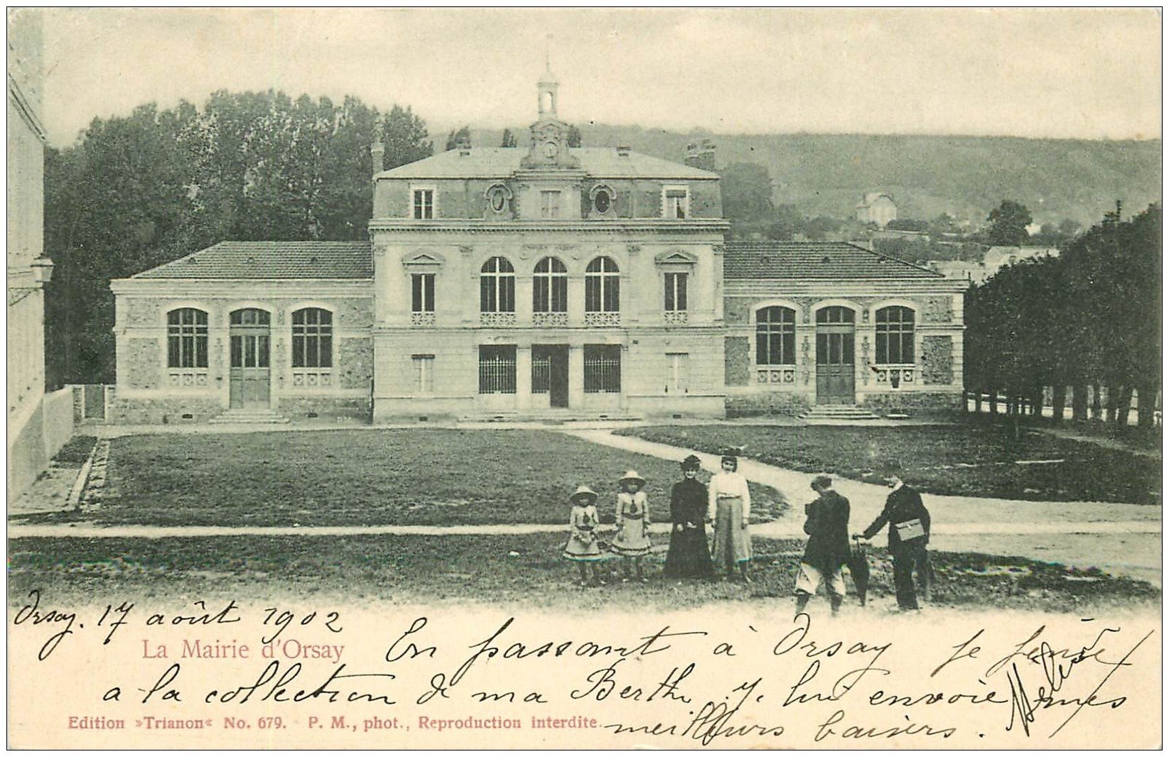 carte postale ancienne 91 ORSAY. La Mairie 1902 avec Photographe