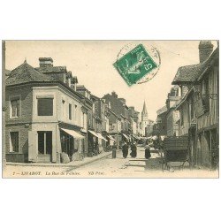 carte postale ancienne 14 LIVAROT. Rue de Falaise 1914