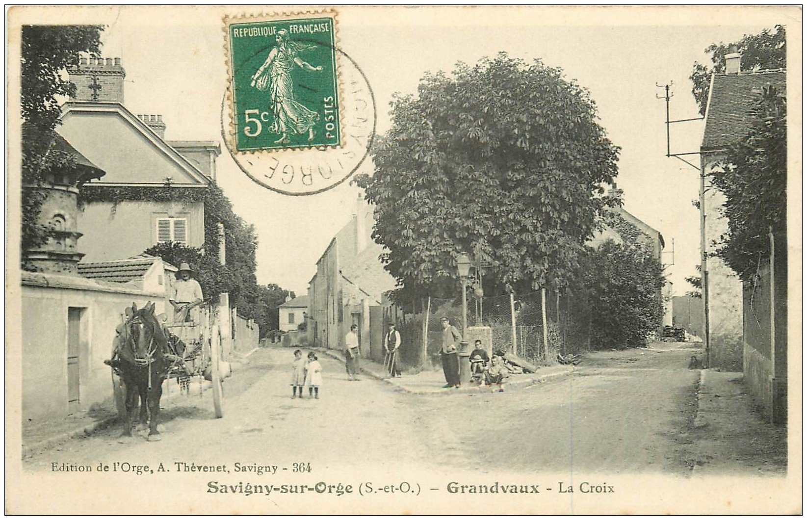 carte postale ancienne 91 SAVIGNY-SUR-ORGE. Grandvaux. La Croix 1907 Forgeron et Attelage