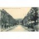 carte postale ancienne 91 SAVIGNY-SUR-ORGE. Passants Avenue de la Gare et Ch^teau