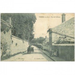 carte postale ancienne 91 YERRES. Attelage rue de l'Abbaye 1907