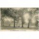 carte postale ancienne 93 AUBERVILLIERS. Un coin du Square. Timbre manquant