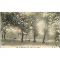 carte postale ancienne 93 AUBERVILLIERS. Un coin du Square. Timbre manquant