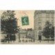carte postale ancienne 93 BAGNOLET. Rue du Progrès devenue Rue Raoul Berton. Boulangerie à gauche et Café à droite 1913