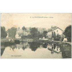 carte postale ancienne 02 LA FERTE-MILON. Pêcheurs près de l'Ecluse 1917