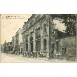 carte postale ancienne 93 SAINT DENIS. Rue de la République la Poste 1937