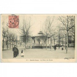 carte postale ancienne 93 SAINT OUEN. Kiosque à Musique Place des Ecoles 1906. Cassures coin gauche...