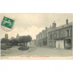 carte postale ancienne K. 91 BRIIS-SOUS-FORGE. Rue de l'Orme Maillard 1909 avec Boucherie