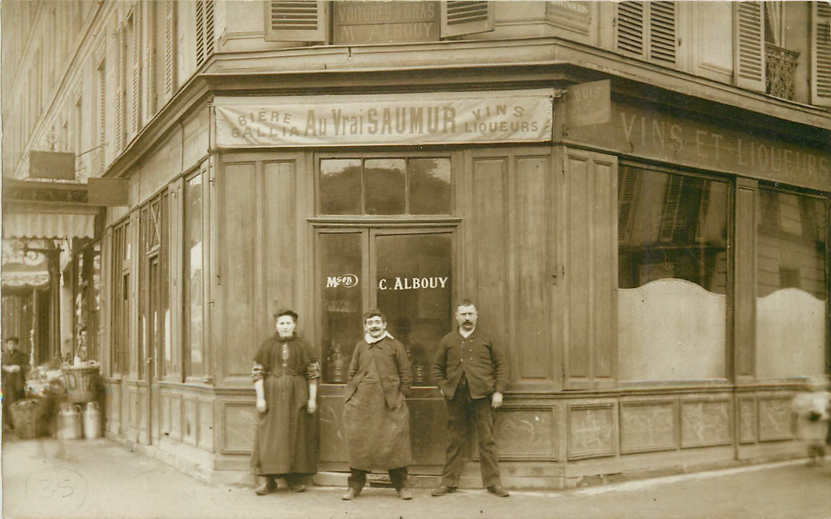 PARIS 14. Café Bistrot Albouy au Vrai Saumur rues Paul Fort et Père Corentin vers 1910