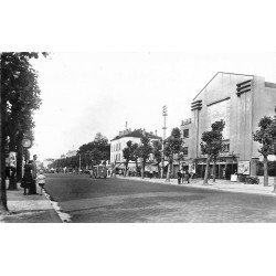 93 LE BOURGET. Le Cinéma Aviatique Avenue de la Division Leclercc