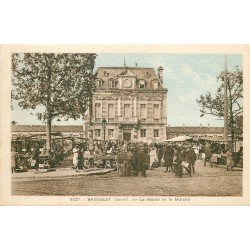 93 BAGNOLET. La Mairie et le Marché