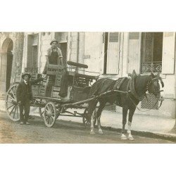 Transports et Métiers. Bel attelage pour livraisons de vins. Artisan Livreur et Cheval vers 1910