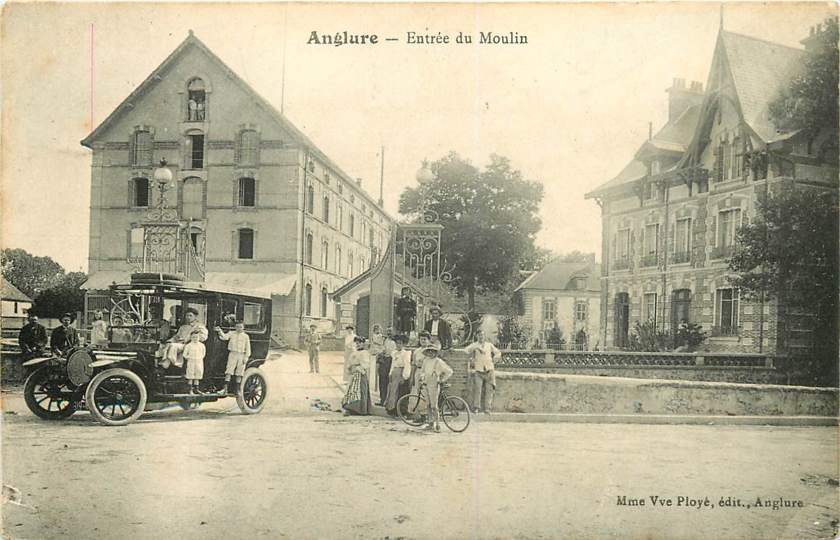 51 ANGLURE. Voiture camionnette à l'Entrée du Moulin 1910
