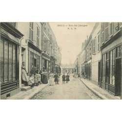 28 BROU. Rue des Changes bien animée vers 1908