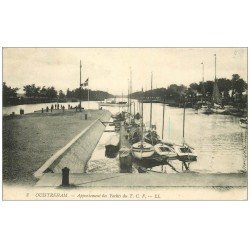 carte postale ancienne 14 OUISTREHAM. Appontement des Yachts 1912