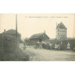 62 HERSIN COUPIGNY. Moulin à Vent et Passage à niveau