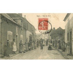 51 OGER. Grosse animation Rue du Gué 1909