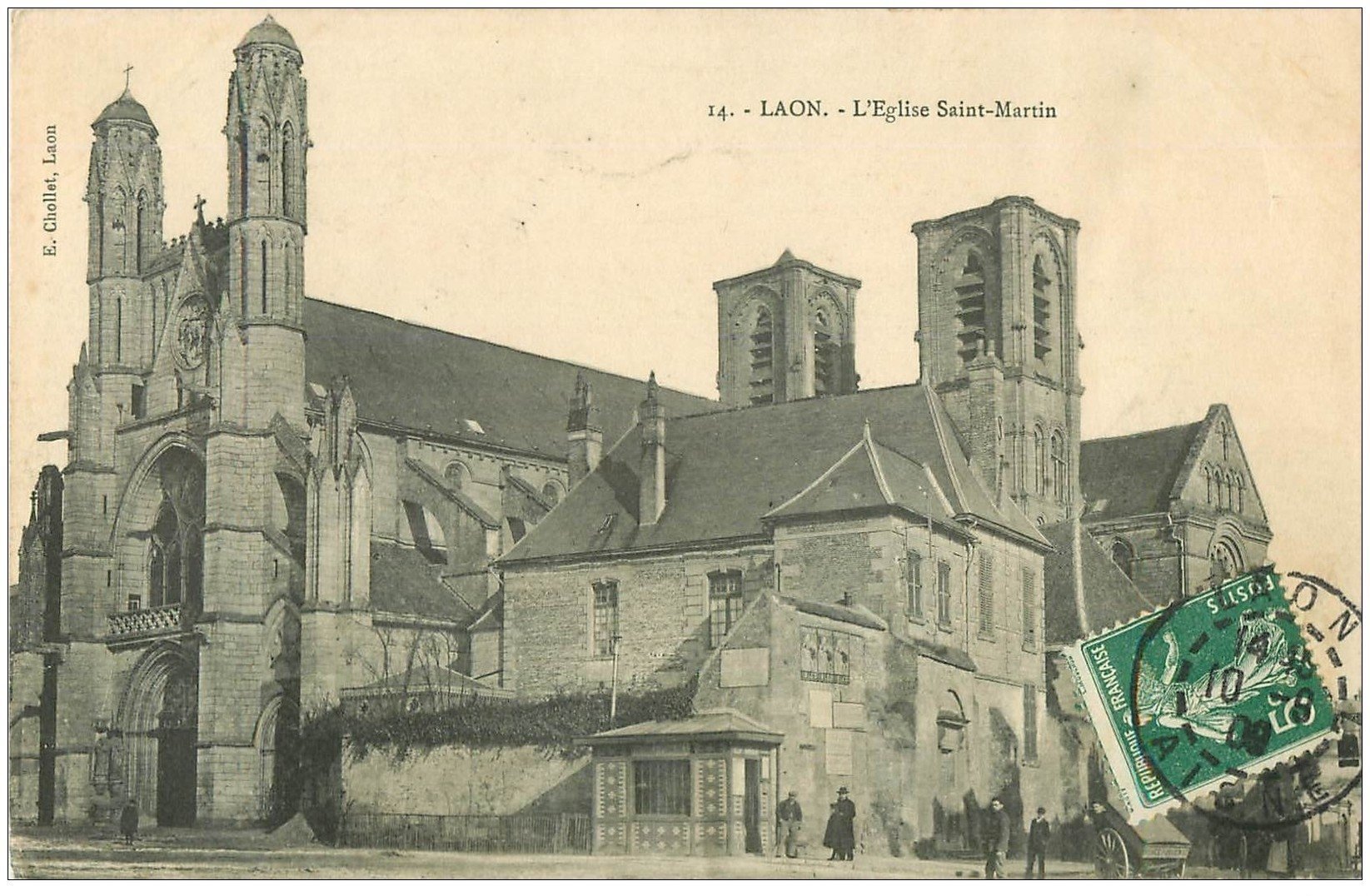 carte postale ancienne 02 LAON. Eglise Saint-Martin 1909 (légèrement gondolée)...