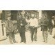 PARIS 17. Agent de Police et Ouvriers Avenue des Batignolles 1909. Photo carte postale