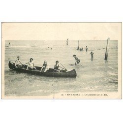 carte postale ancienne 14 RIVA-BELLA. Les Plaisirs de la Mer en Canot