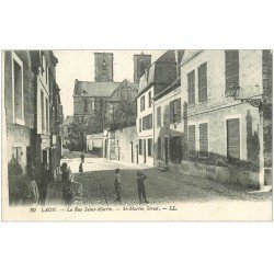 carte postale ancienne 02 LAON. La Rue Saint-Martin 1919