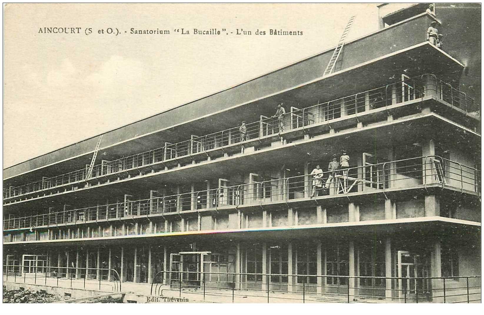 carte postale ancienne 95 AINCOURT. Sanatorium de la Bucaille animation aux balcons