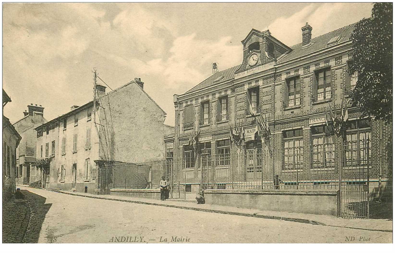 carte postale ancienne 95 ANDILLY. La Mairie animation