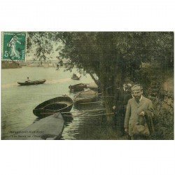 95 BEAUMONT SUR OISE. Canotage et Pêcheur sur l'Oise. Superbe carte toilée 1909