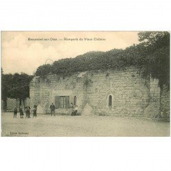 carte postale ancienne 95 BEAUMONT SUR OISE. Remparts du Vieux Château avec écoliers 1917