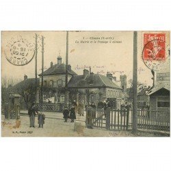 carte postale ancienne 95 CHARS. Mairie et Passage à niveau 1908 Pharmacie