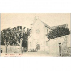 carte postale ancienne 95 DOMONT. L'Eglise animation