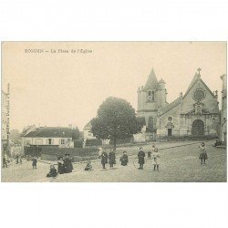 95 ECOUEN. Animation Place de l'Eglise