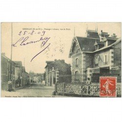 carte postale ancienne 95 GROSLAY. Passage à niveau Rue de Paris 1909