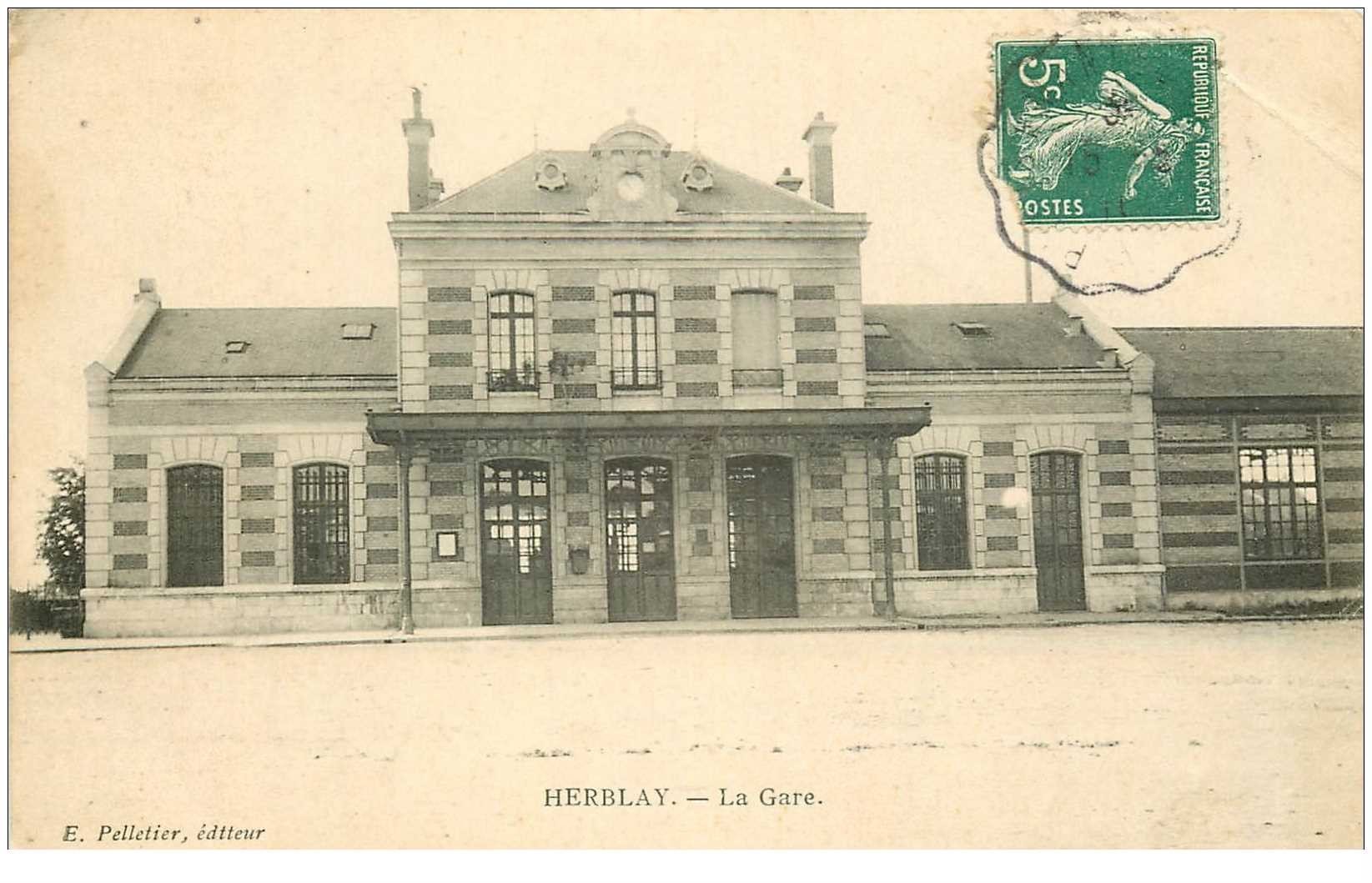 carte postale ancienne 95 HERBLAY. La Gare 1910