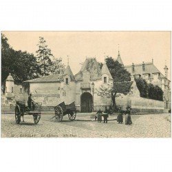 95 HERBLAY. Le Château avec le Facteur et sa sacoche en bois cuir