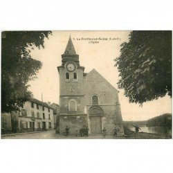 carte postale ancienne 95 LA FRETTE SUR SEINE. Eglise animation