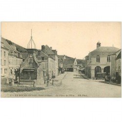 carte postale ancienne 95 LA ROCHE GUYON. La Place de l'Ecu