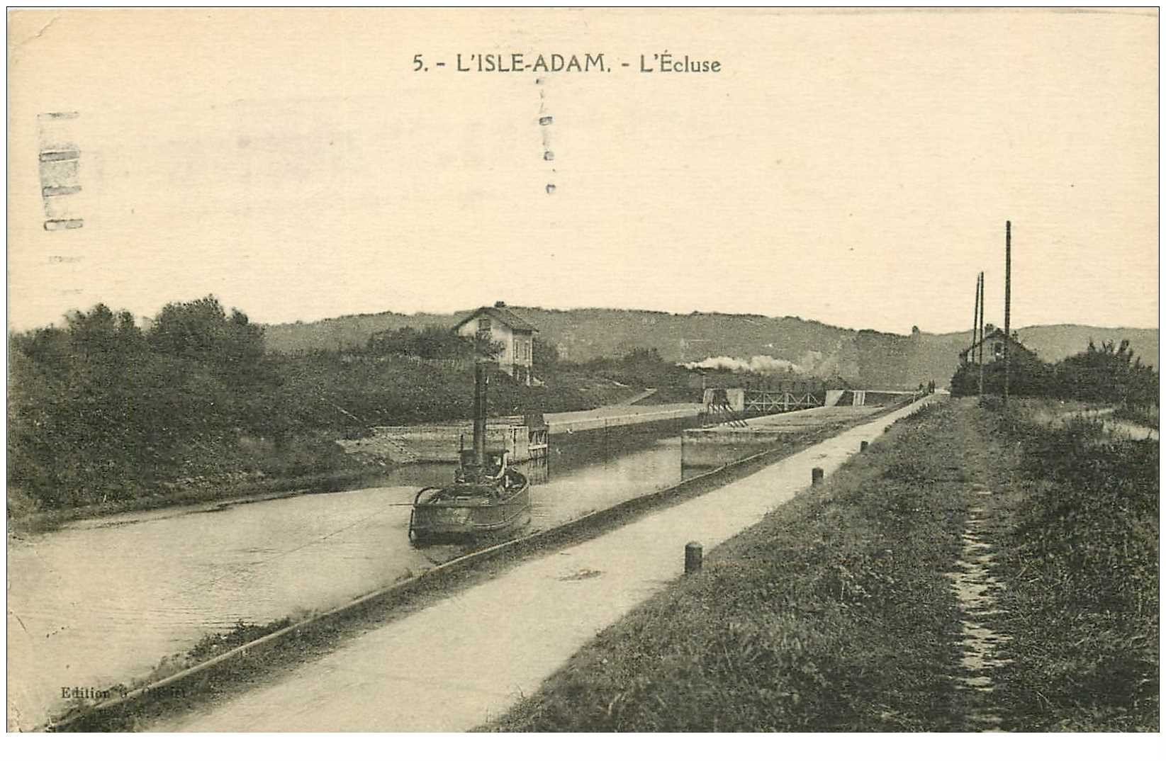 carte postale ancienne 95 L'ISLE ADAM. Ecluse et Remorqueur expédiée qu'en 1952...