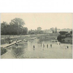 carte postale ancienne 95 L'ISLE ADAM. La Plage avec Baigneurs