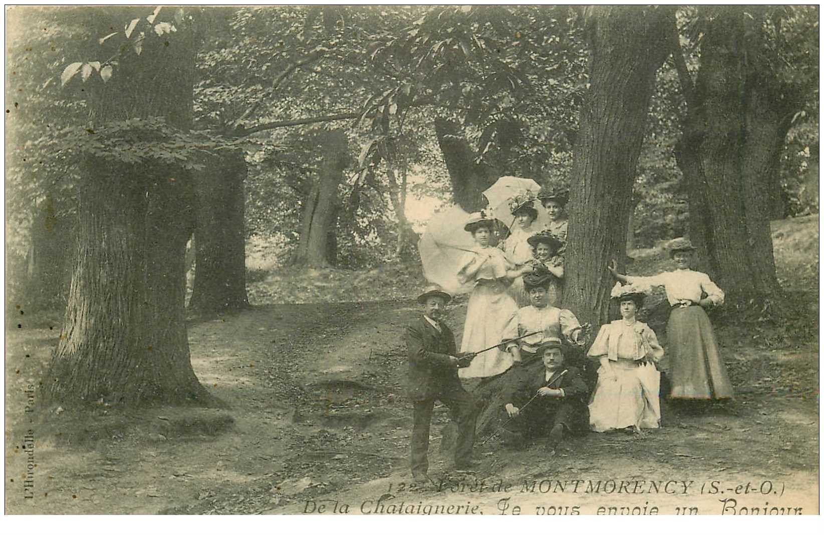 95 MONTMORENCY. La Chataîgneraie superbe animation avec ombrelles.