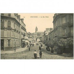 carte postale ancienne 95 PONTOISE. La Rue Thiers magasin de Cartes Postales