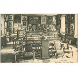 carte postale ancienne 95 PONTOISE. Le Musée Thavet une Salle vers 1912